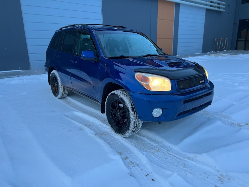 Coliseum Cars & Trucks