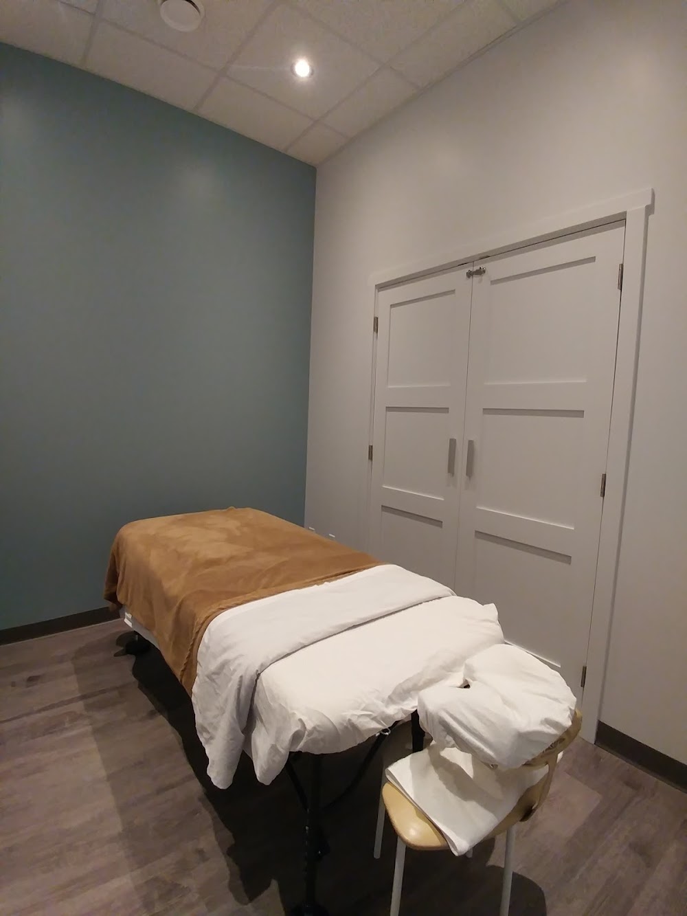 Windermere Chiropractor & Physiotherapy & Massage & Acupuncture Clinic