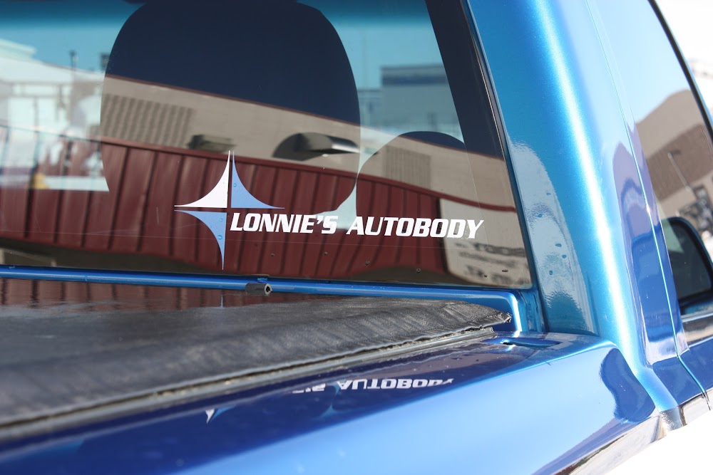 Lonnie’s Auto Body Ltd