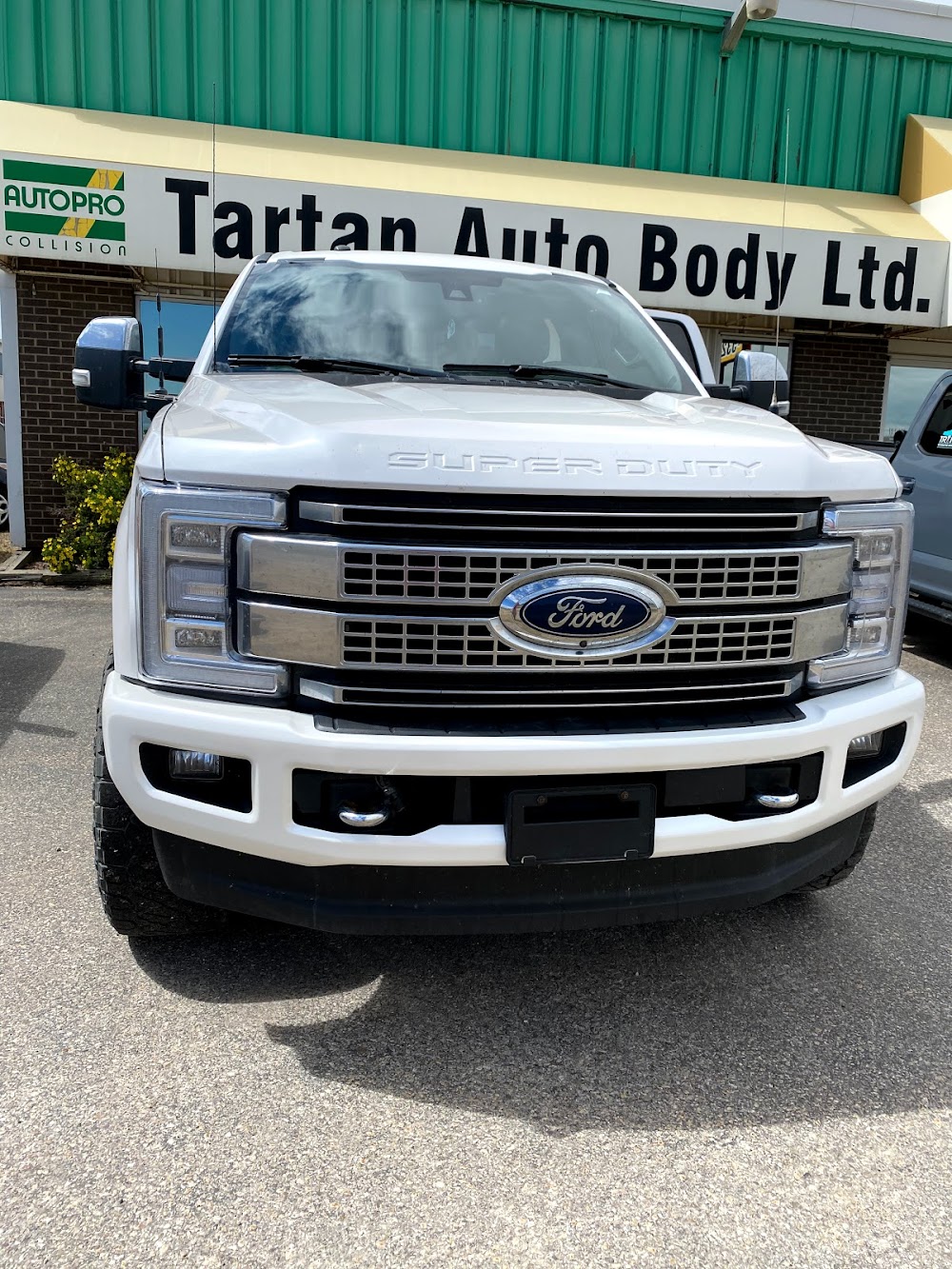 Tartan Auto Body Ltd