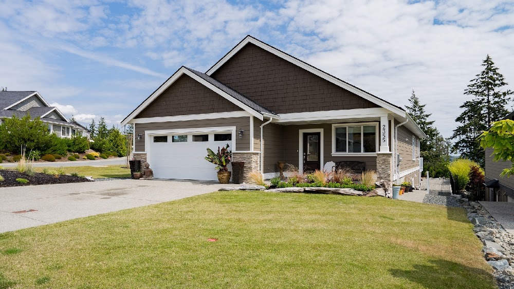 Tim Ayres – Royal LePage Coast Capital Realty