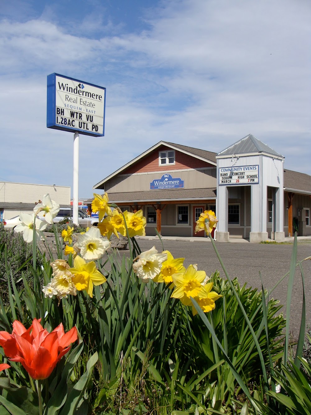 Windermere Real Estate/Sequim-East