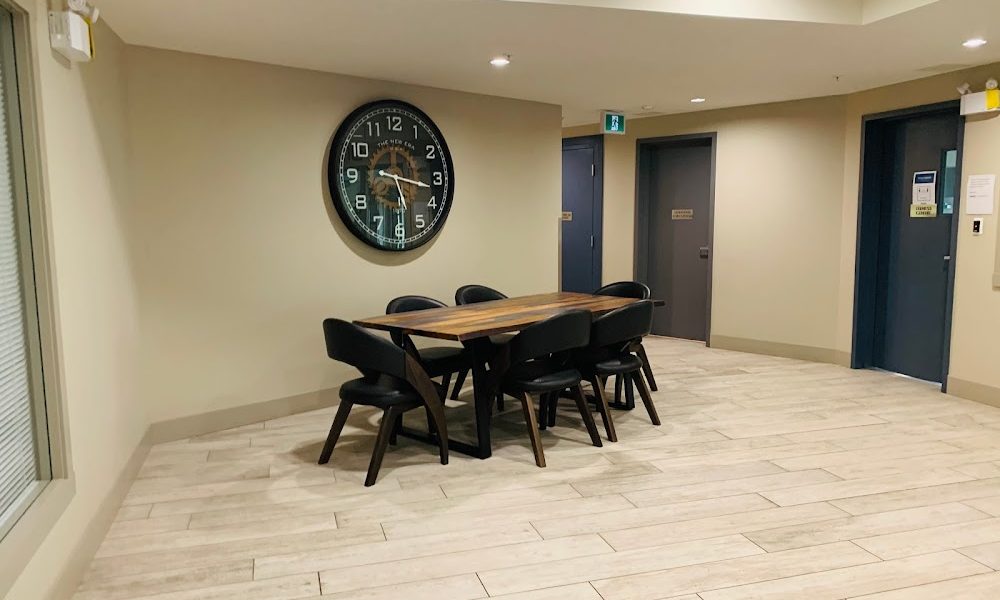 Excellent Movers I&T