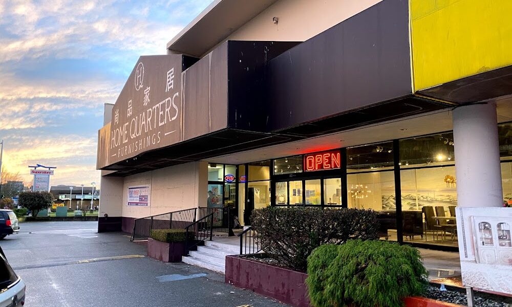 Home Quarters Furnishings